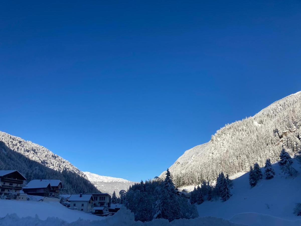Hotel Haus Alpengruss Sankt Leonhard im Pitztal Exterior foto