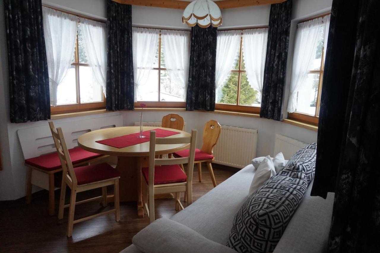 Hotel Haus Alpengruss Sankt Leonhard im Pitztal Exterior foto