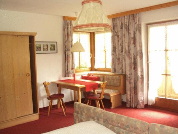 Hotel Haus Alpengruss Sankt Leonhard im Pitztal Exterior foto